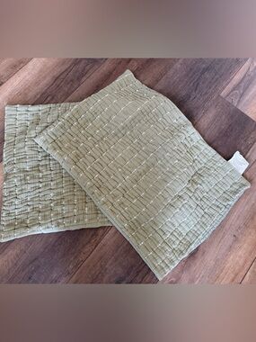 Threshold Olive Green Quilted Decorative Pillow cases  (Pair)2 envelope fold